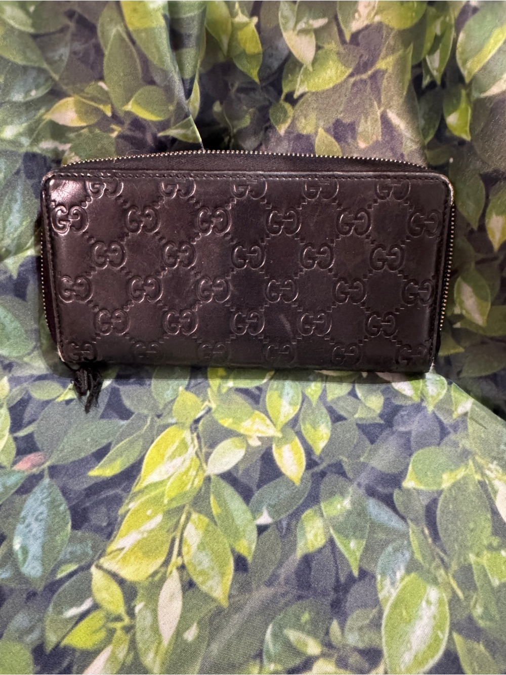 Gucci Black Guccissima Leather Zip-Around Wallet - Picture 2 of 10